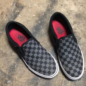 black and grey checkered vans